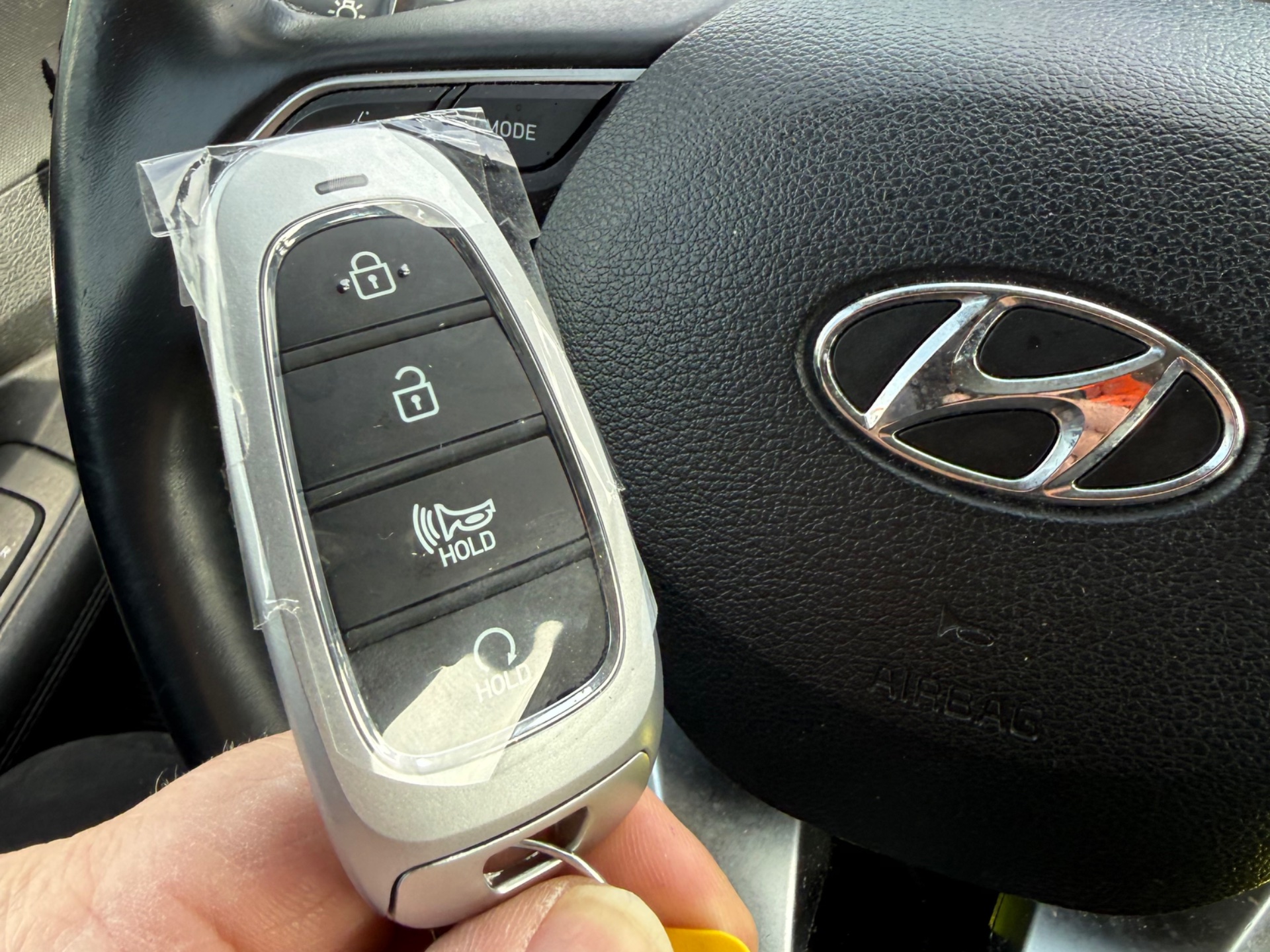 Proximity (Push Start) Key Programming on 2022 HYUNDAI Santa Fe by Pop-A-Lock Canada in Innisfil, Ontario