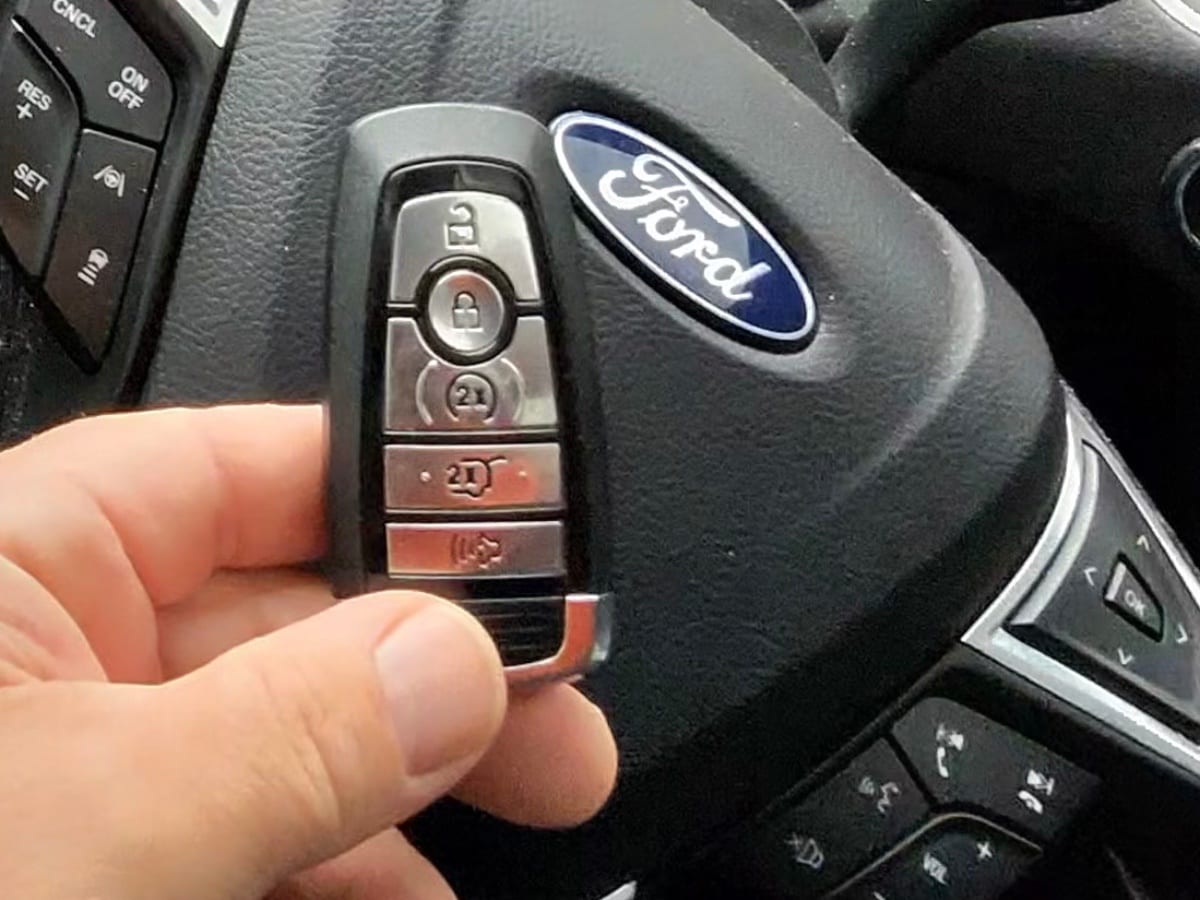 General Request on 2024 FORD Edge by Pop-A-Lock Canada in Springwater, Ontario